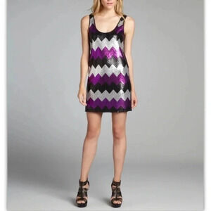 084. SEQUINS MINI DRESS JACK BRAND CHEVRON PATTERN BLACK PURPLE‎ AND SILVER